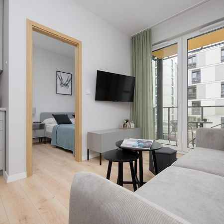 Stylish Apartments With Parking By Noclegi Renters Warsawa Bagian luar foto