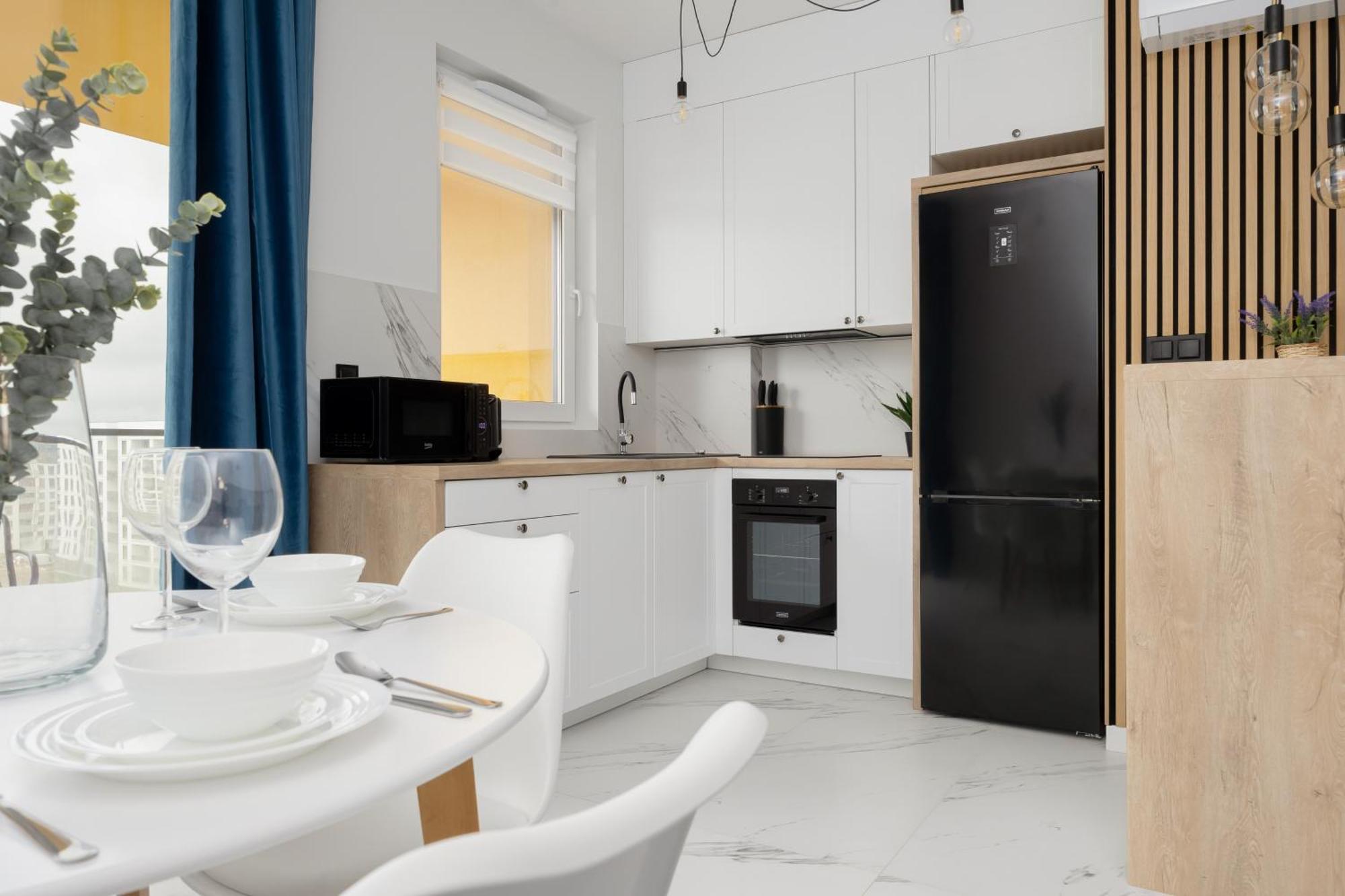 Stylish Apartments With Parking By Noclegi Renters Warsawa Bagian luar foto